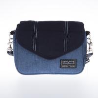 ราคา Carry-All กระเป๋าสะพายข้าง แฟชั่น ขนาด 22x17x6 ซม. CANXG-3003 สีฟ้า (แคร์รี่ออล์) (4950839356)