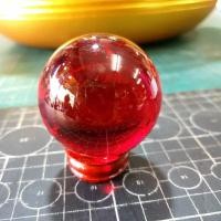 ราคา ลูกแก้วพญานาค 5 เซนติเมตร พร้อมฐานไม้ ลูกแก้วสารพัดนึก ลูกแก้วสีแดง ถวาย พญานาค ปี่เซียะ หิ้ง จัดฮวงจุ้ย อ่างพญานาค (25973641198)