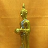 ราคา พระพุทธรูปประจำวันพุธ กลางวันปางอุ้มบาตร หน้าตัก 5นิ้ว เนื้อเรซิน กลางวัน (11970577188)