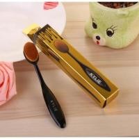 ราคา แปรงเกลี่ยรองพื้นไคลี่ (Brush KYLIE) (362169061)