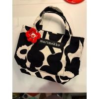 ราคา Marimekko mini tote ✨(ปรับราคาลดพิเศษ!) (43260923889)
