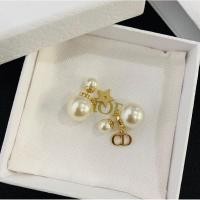 ราคา ต่างหูทับหลังมุกห้อยดาวและอักษรCD สไตล์Dior งาน Hi-end Quality งาน 1:1 งานสวยมากค่ะ (7861698840)