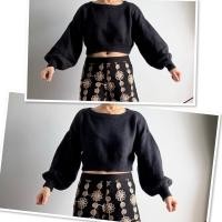 ราคา A-303#เสื้อเอวลอยเสื้อครอบไหมพรมสีดำเอวลอยแขนฟองตุ๊กตา⭕️Lowrys Farm โลว์ริสฟาร์ม ⭕️ เป็นแขนพองยาวปลายแขนจั้ม (43528668380)