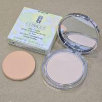ราคา แป้งอัดแข็งไม่ผสมรองพื้น Clinique Stay-Matte Sheer Pressed Powder oil-free สี 01 stay buff (42878600166)