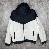 ราคา เสื้อผ้าร่มไนกี้ เสื้อแขนยาว Nike ลด75%‼️ ( การันตีของแท้ % ) (18021381549)