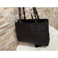 ราคา Prada Shoulder Bag มือสอง ของแท้ (11715859486)