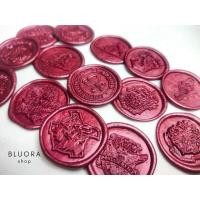 ราคา ตราประทับครั่งสำเร็จรูป Harry Potter | Wax Seal พร้อมกาว ติดง่าย สำหรับงานแต่ง DIY ของขวัญ (สีไวน์แดง) (40312313711)