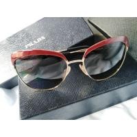 ราคา Prada 56 mm Square catwalk แว่นกันแดดโพลาไรซ์มือสอง(ของใช้​ส่วนตัว​ค่ะ)​สภาพ​95%ซื้อมาใส่ไป2ครั้ง (9252108914)