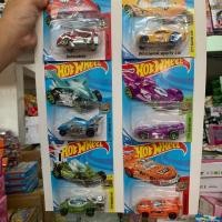 ราคา โมเดลรถเหล็ก ขายยกแผง (5725949902)