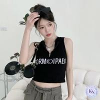 ราคา Korea NEW เสื้อไหมพรมแขนกุด คอกลมซิปหน้า 2 สี อกลายตัวหนังสือ SORM (41218659807)