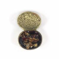 ราคา ตลับสีผึ้ง ม้าเสพนาง ครูบาวัง วัดบ้านเด่น จ.ตาก ข้างในมีอิ้นคู่ สาริกา สุดยอดมหาเสน่ห์ ครูบาวัง (6550661322)