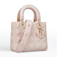 ราคา กระเป๋าถือ Dior Lady Dior รุ่น M413 มือสอง สภาพดี หนังแกะ ดีไซน์ป้ายโลโก้ใหม่ สีชมพูอ่อน (40979523124)