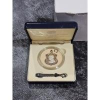 ราคา เหรียญเสมา เนื้อเงินขัดเงา ที่ระลึก 80 พรรษา รัชกาลที่9 พร้อมแหนบเงิน มหาดไทย สร้าง ปี2550 พร้อมกล่องเดิมๆ หายาก (23881650331)