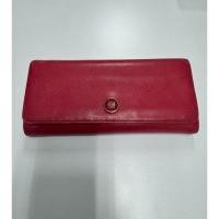 ราคา Loewe Wallet สีแดงคลาสสิก | Luxury มือสองสภาพดีมาก มีกล่องและถุง มีชิ้นเดียว คุ้มมาก ราคานี้ พร้อมส่งค่ะ (56552535253)