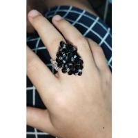 ราคา แหวนคริสตัลทรงข้าวหลามตัดสีดำ (18501227789)