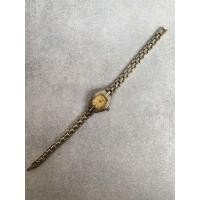 ราคา Preloved guess นาฬิกาผู้หญิงมือสองต้นฉบับ (41074757460)