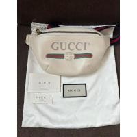 ราคา แท้ 100% Like new Gucci Print small belt bag mini สีขาว (22443829284)