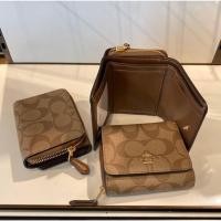 ราคา กระเป๋าสตางค์ 3 พับ Coach (7145130302)