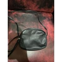 ราคา Preloved pull & bear bag ของแท้ 100% (26737627522)