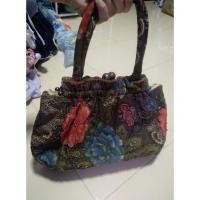 ราคา กระเป๋าปักเลื่อมมือสอง (24647365663)
