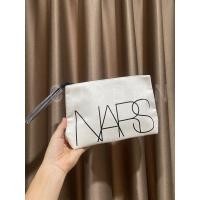 ราคา ‼️ของแท้จากเคาน์เตอร์ไทยค่ะ‼️NARS กระเป๋าใส่เครื่องสำอางค์ (14699528559)
