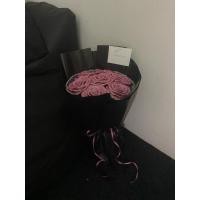 ราคา พร้อมส่ง ช่อดอกไม้ ช่อดอกกุหลาบ ดอกกุหลาบริบบิ้น ดอกกุหลาบกลิตเตอร์ ของขวัญครบรอบ ของขวัญรับปริญญา (42519930416)