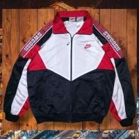 ราคา Nike Vintage Colorblock (14499681305)