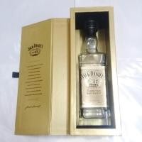 ราคา ขวดเหล้าเปล่า พร้อมกล่อง Jack Daniel's No.27 Gold ขนาด 700ml (28563023844)
