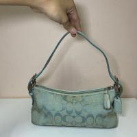 ราคา กระเป๋า มือสอง ของแท้ Coach Vintage Demi Baguette Bag วินเทจ สภาพดี (28728414721)