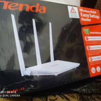 ราคา TENDA เต็นท์เราเตอร์ F3 ในร่ม (27166198552)