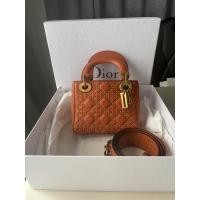 ราคา Good Con Dior lady mini7” Y18 GHW (19583929753)
