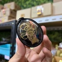 ราคา (ส่งฟรี) ช้องหมูป่า เครื่องราง เสริมโชคลาภ เสริมเสน่หา เลี่ยมกรอบอย่างดี ทำพิธีให้แล้วนะคะ บูชาได้เลย (25162409447)