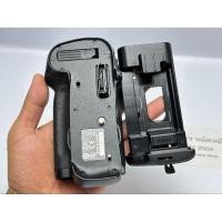 ราคา Grip Nikon MB-D12 สำหรับกล้อง Nikon รุ่น D810,810A,800,800E (27131078191)
