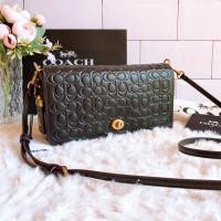 ราคา กระเป๋าสะพายข้างCoach 30427 Dinky In Signature Leather (4050637166)
