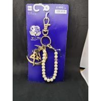 ราคา พวงกุญแจ/จี้ (Charm) จากคอลเลกชัน Sailor Moon ของแบรนด์ GUจี้มีรูปเซเลอร์มูนอยู่บนเสี้ยวพระจันทร์ (40808680499)