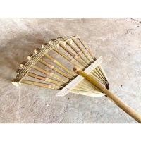 ราคา ไม้กวาดมือเสือ คราดไม้ไผ่ มือเสือ ไว้สำหรับกวาดใบไม้ กวาดหญ้าที่ตัดแล้ว ไม้กวาดไม้ไผ่ ไม้มือเสือ (18441047222)