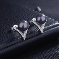 ราคา TANITTgems ต่างหูทองคำขาวรูปตัววีประดับไข่มุกแก้วญี่ปุ่น#1319 (453237382)