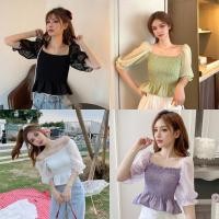 ราคา เสื้อครอปแขนตุ๊กตาคอเหลี่ยมดีไซน์สม็อคอก พร้อมตกแต่งชายระบายสวยๆ สีสันสดใสหลายสีให้เลือก ใส่แล้วดูดีมีเสน่ห์ (24639282032)