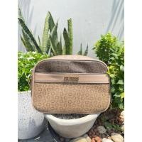 ราคา กระเป๋าสะพายGuessลดราคา75%แท้100% (24119951672)