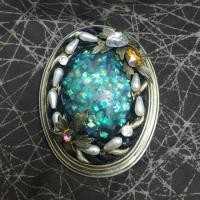 ราคา เข็มกลัดสีทองเหลือง งาน Handmade สินค้ามือสองญี่ปุ่น (276007531)