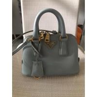 ราคา Prada alma mini สีฟ้าอ่อน lago สีสวย แท้100% (24820713653)