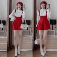 ราคา ชุดเอี๊ยมต้นขาผู้หญิงเกาหลีชุดเอี๊ยม 2 ชิ้นสีแดงพร้อมเสื้อเชิ้ตสีขาวแขนยาวจีบน่ารัก (27944061591)