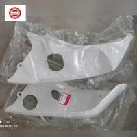 ราคา บังลม Honda Dream ดรีม100 รุ่นท้ายมน สีขาว (ขายราคาคู่) แท้ศูนย์ 64301-GN5-730ZA ,64302-GN5-T00ZA (16180119922)