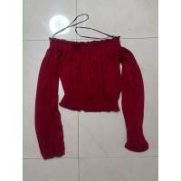 ราคา H&M เสื้อปาดไหล่แขนยาวสีแดง (29519317353)