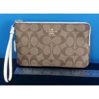 ราคา พร้อมส่งแท้%กระเป๋าตังค์ Coach #มือสอง คล้องมือ Size L 2ซิป(ลายซีคาราเมลขาว) (17778320875)