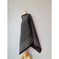 ราคา ซิ่น ผ้าไหมมัดหมี่ 3ตะกอ ขนาด 1x2เมตร ลายดอกแก้ว พื้นสีดำ รหัส R2Q-119-MM3F39 (27534214232)