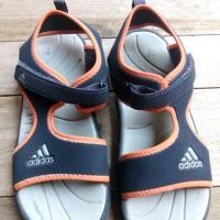 ราคา รองเท้าแตะรัดส้นมือสอง Adidas s.38 (2166424683)