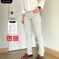 ราคา กางเกงยีนส์Uniqlo / UJ. the new standard for jeans (26259443143)