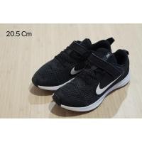 ราคา Nike รองเท้าผ้าใบเด็กมือสองของแท้ (23868214124)