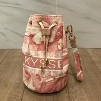 ราคา กระเป๋าถือ กระเป๋า ทรงขนมจีบ สีชมพู ลายสวย จุของได้เยอะ จับสบาย ไม่บาดผิว สีสวยมาก ของใหม่ มือ 1 (20513380248)